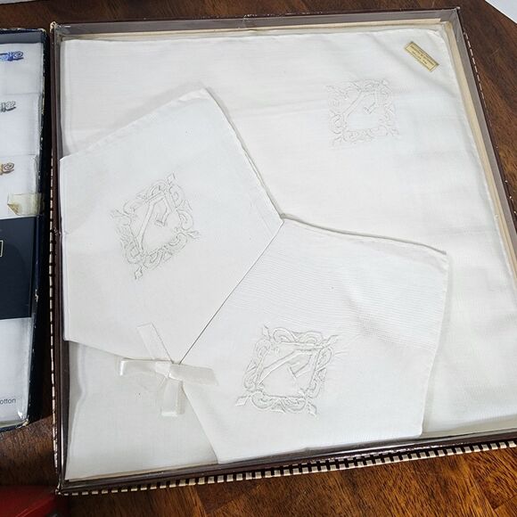 Man's Handkerchief Pocket Square Lot - Picture 6 of 6